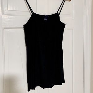 Black swing camisole from GAP. Never worn!
